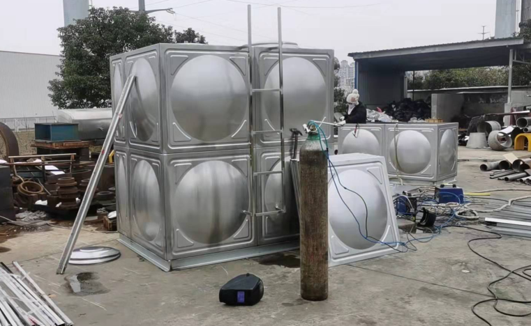 威海组合式不锈钢水箱在日常生活使用中有哪些特点